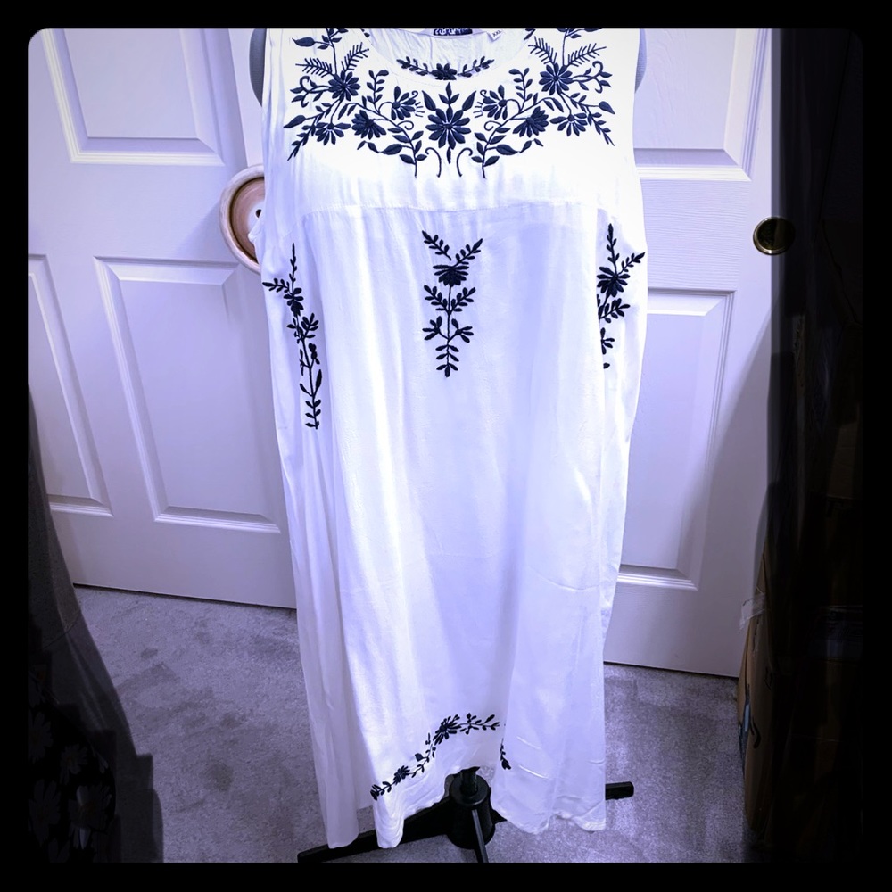 White embroidered summer dress or coverup